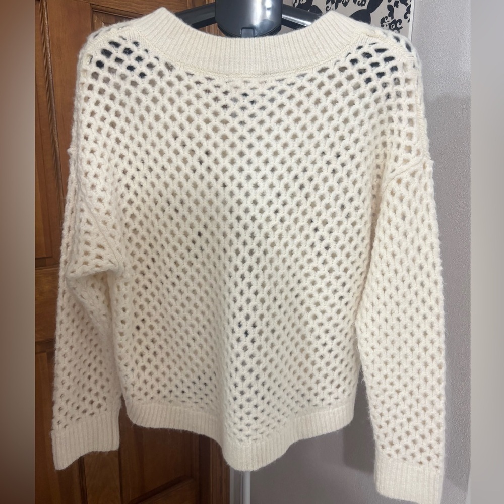 Universal Thread Cream V-Neck Sweater - Picture 2 of 4